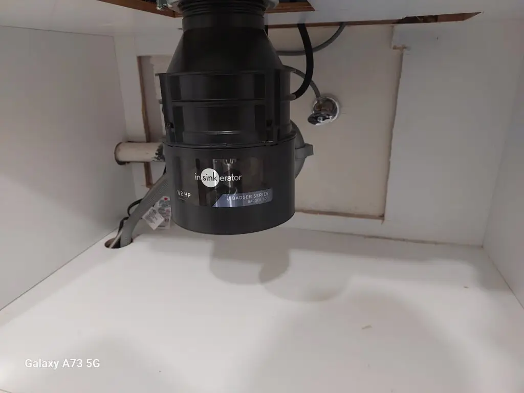 Garbage Disposal Replacement Ontario — leaking garbage disposal